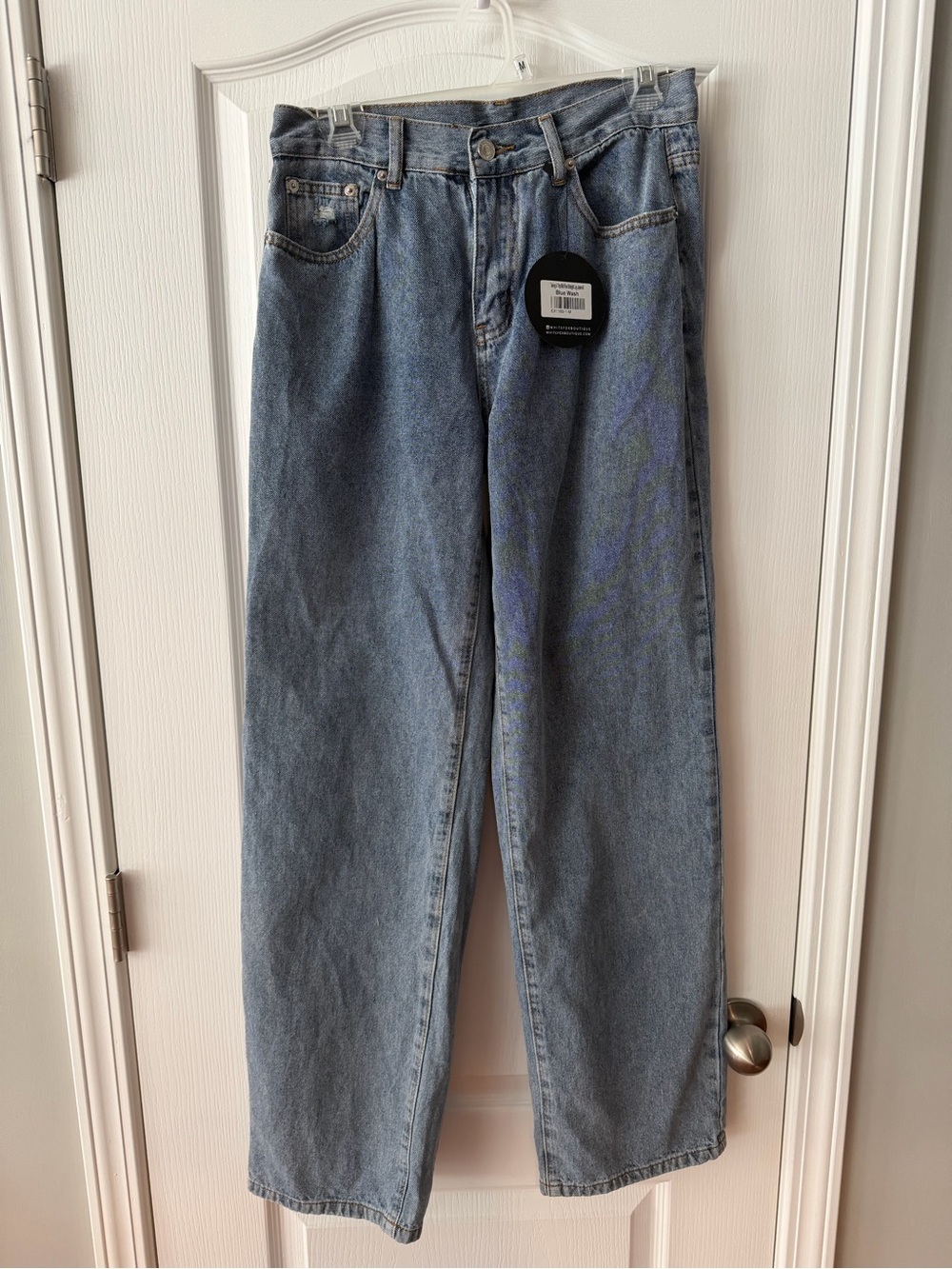 White Fox Boutique Men's Relaxed Light Blue Denim Jeans